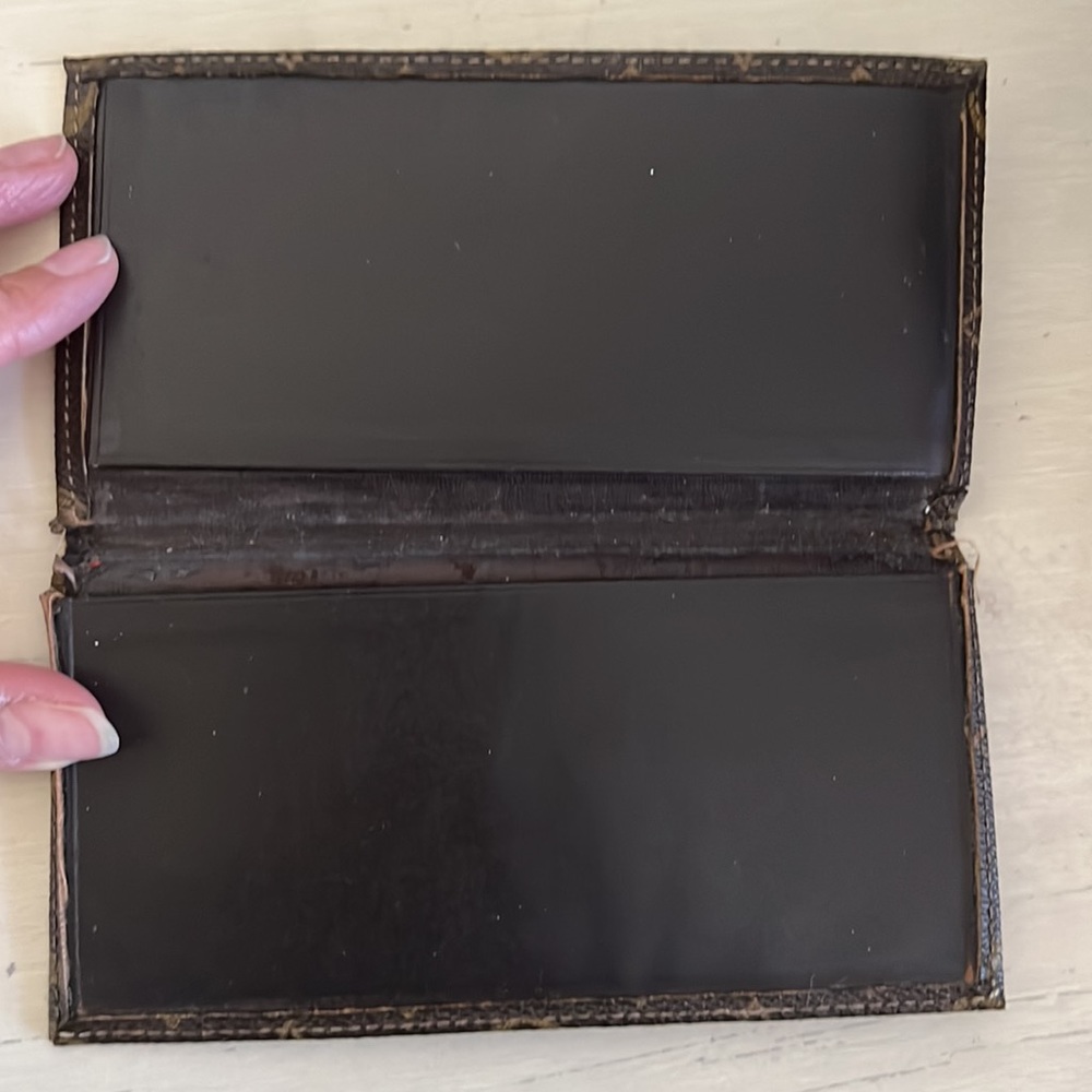 Authentic Louis Vuitton Monogram Checkbook Wallet - Picture 3 of 5